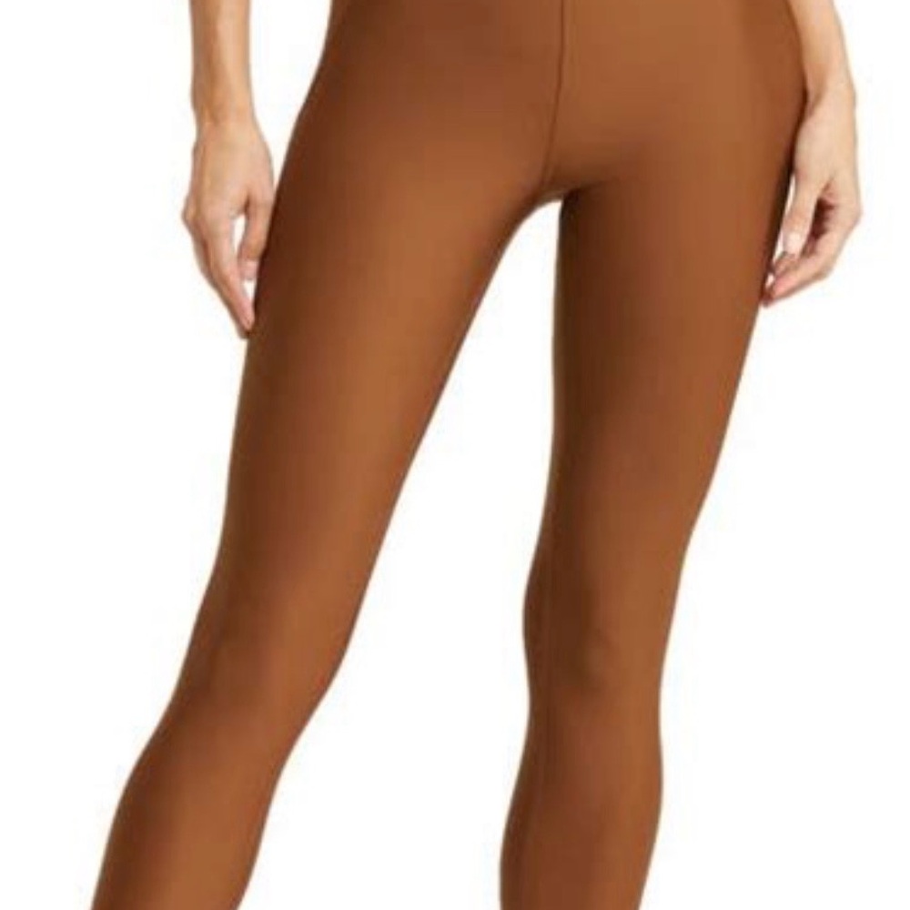 ALO Airlift High Waist 7/8 leggings, Cinnamon brown, size M, like new, worn once